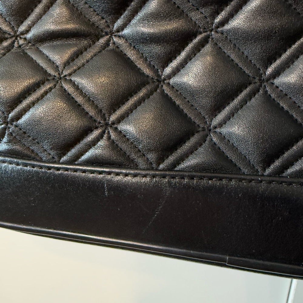 MCM Quilted Leather Tote Bag in Black. + COA. EUC - Picture 6 of 8
